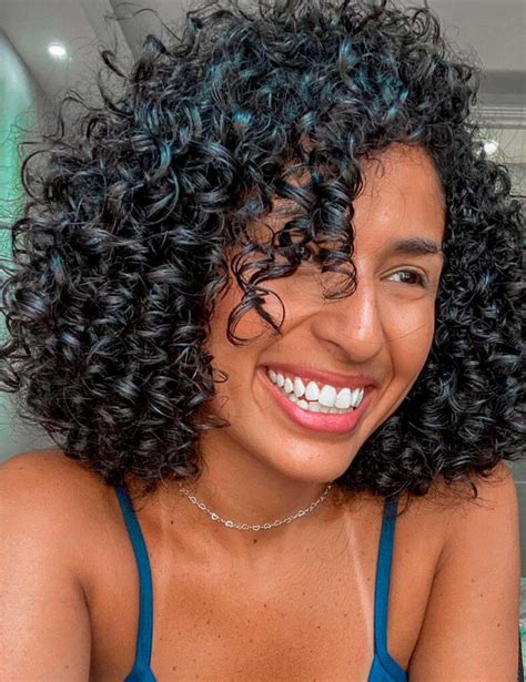 Cabelo cacheado curto: 15 imagens para te inspirar.